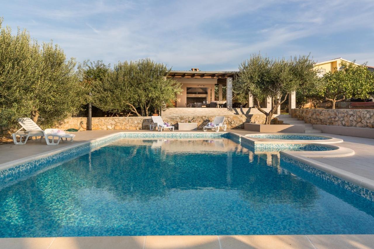 Villa Zlatni Dvori Zadarvillas Ражанац Экстерьер фото